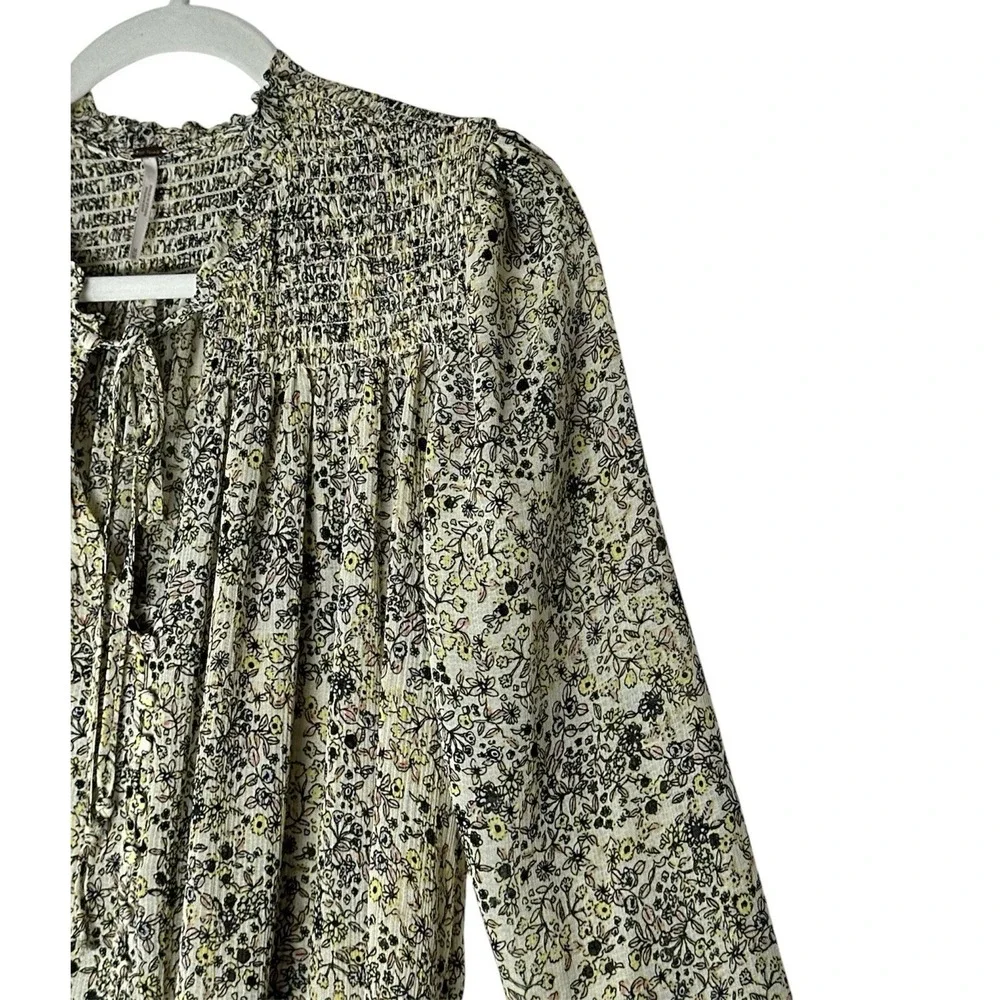 Free People Lela  Top‎ Women's Medium Floral Boho Hippie Long Sleeve Lightweight
